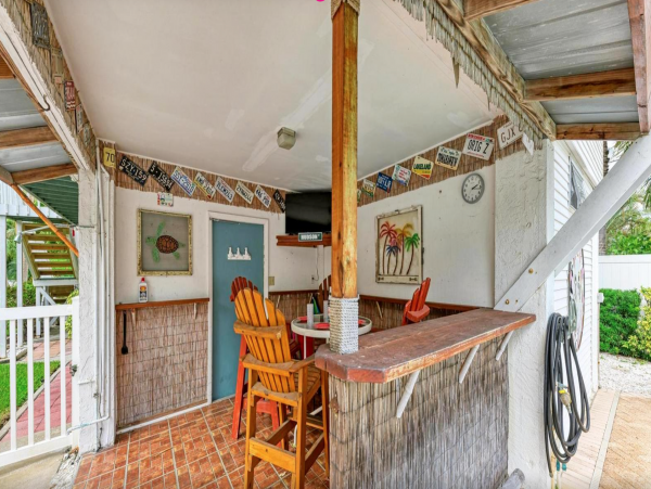 Holmes Beach Vacation Rental with Heated Pool & Spa – Steps to Gulf